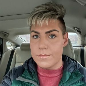 Meet your Posher, Thomas